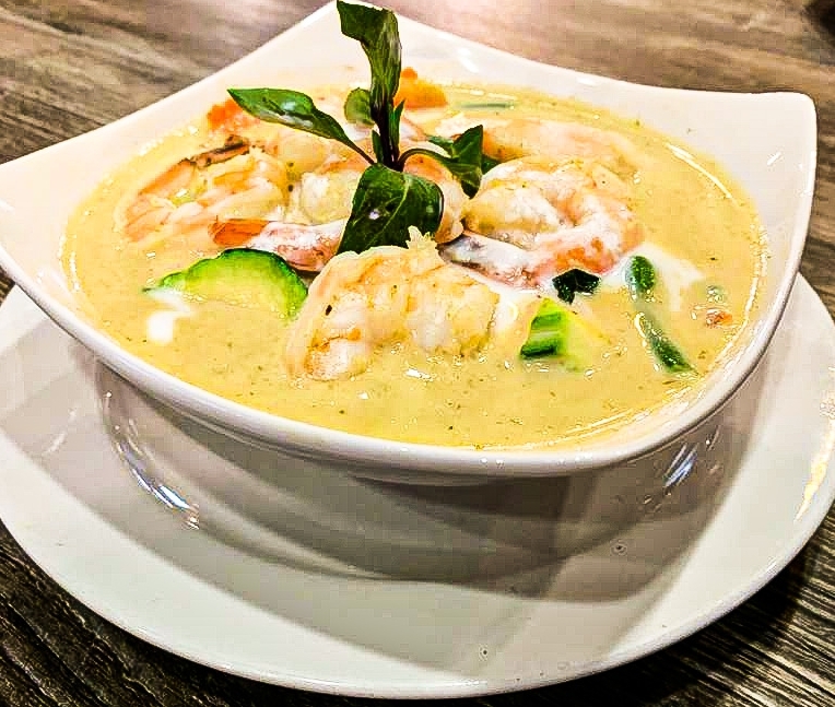 Order Green Curry food online from Chada Thai Cuisine store, San Ramon on bringmethat.com
