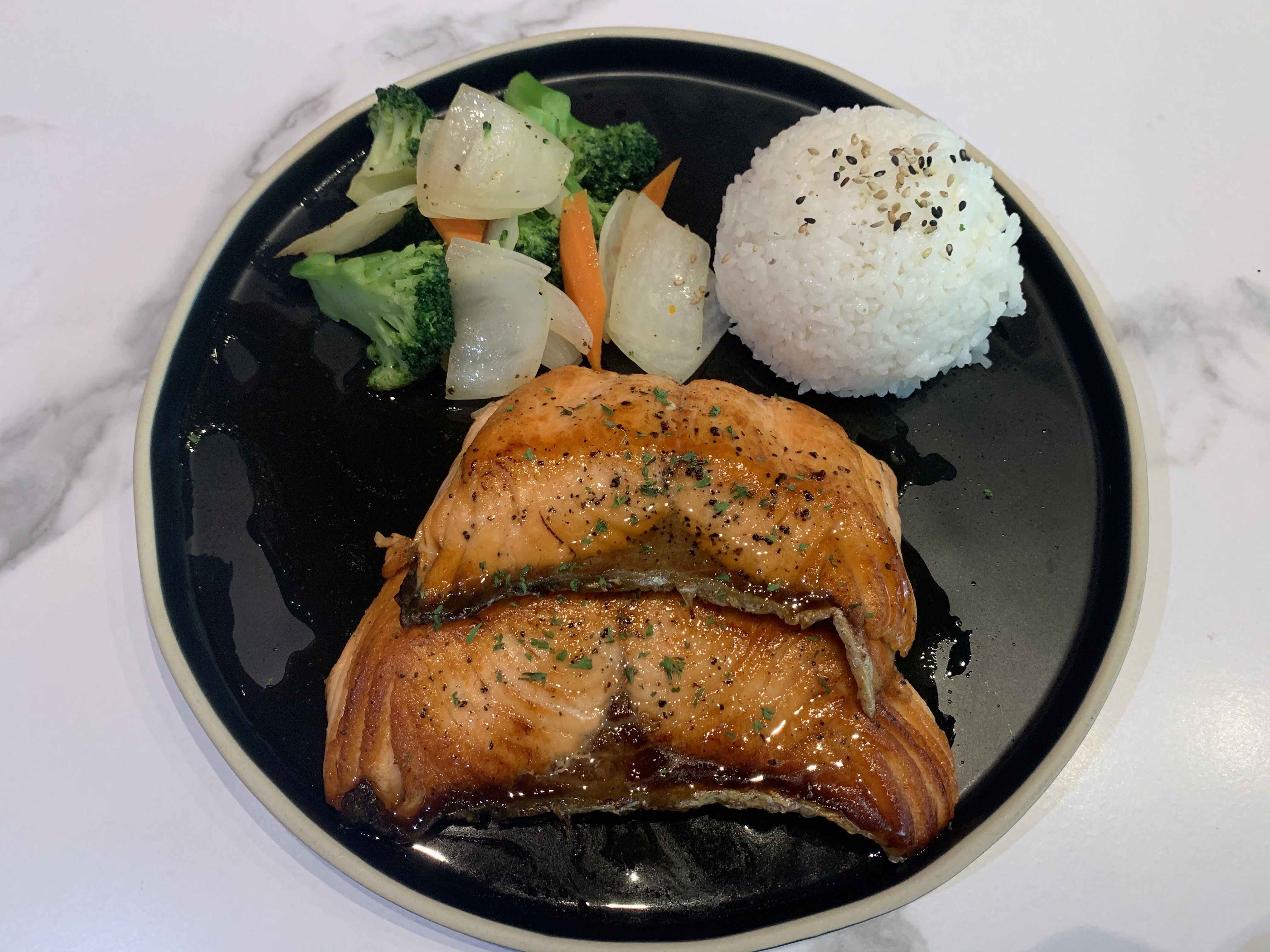 Order Salmon Teriyaki food online from Hinata Sushi Bar & Grill store, Alexandria on bringmethat.com