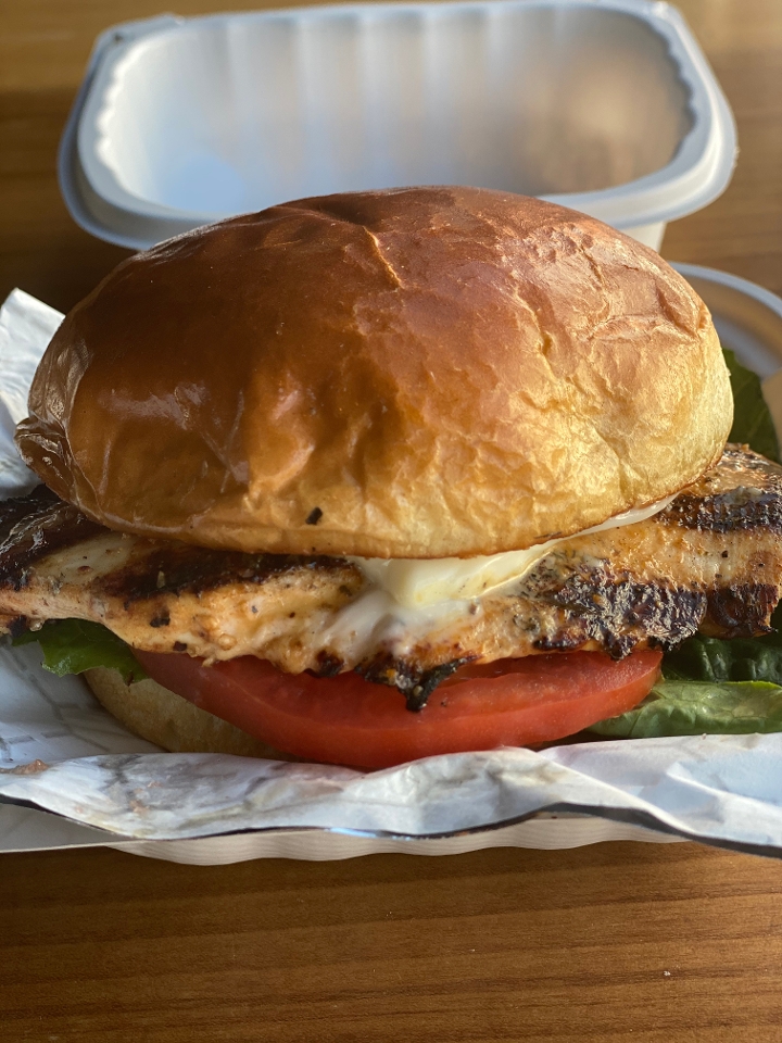 Order Grilled Chicken Sandwich food online from Parkside store, Raleigh on bringmethat.com