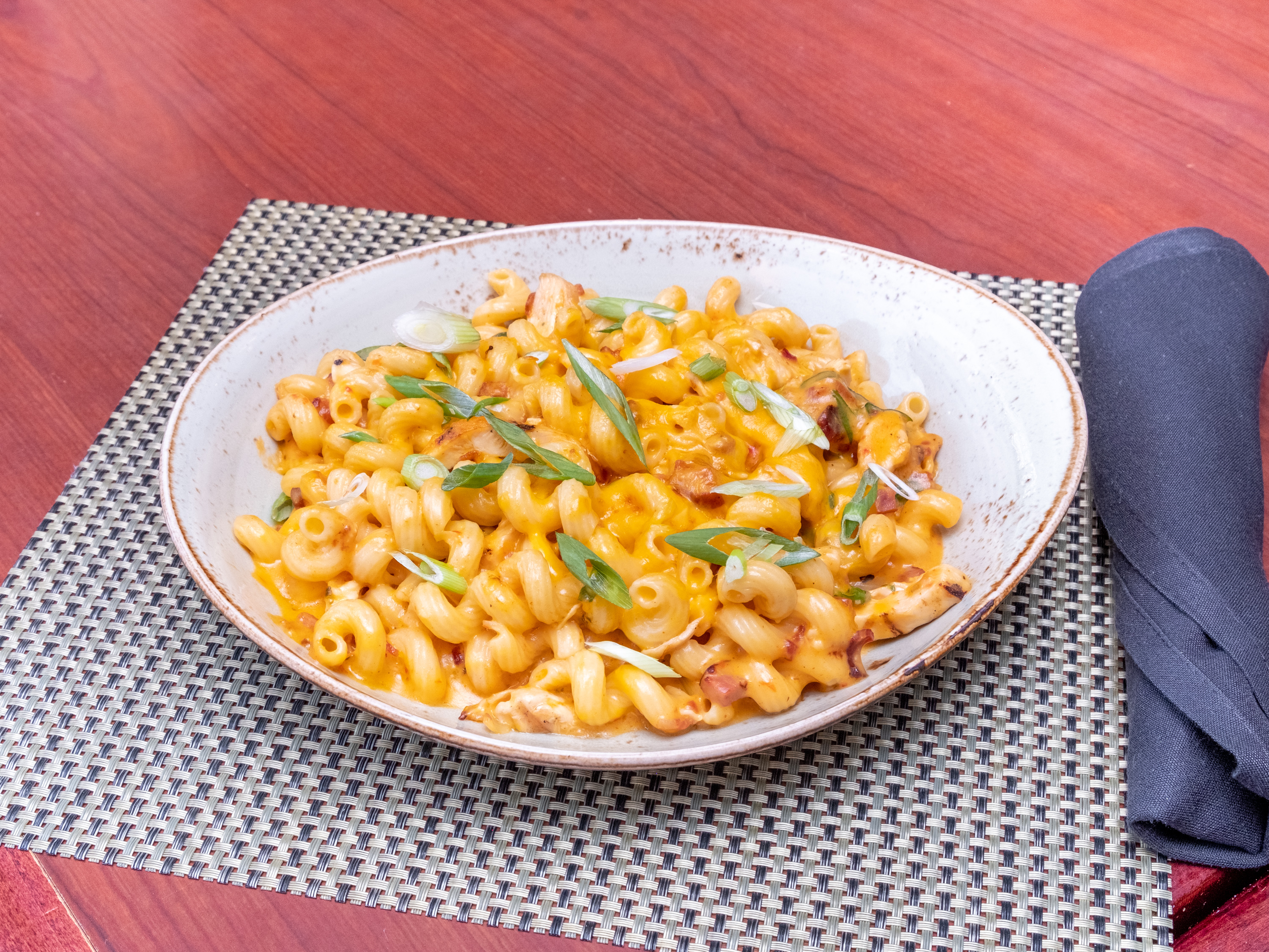 Order Cajun Macaroni and Cheese food online from Winberie Restaurant & Bar store, Summit on bringmethat.com