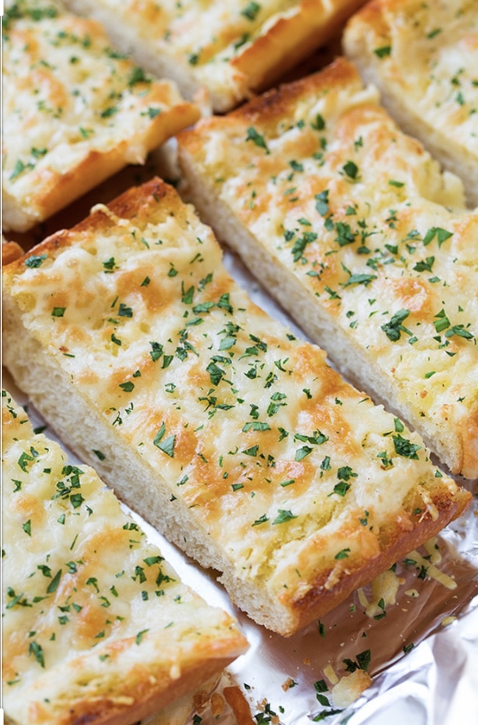 Order Garlic Cheese Bread food online from Sherman Way Grill & Pizza store, North Hollywood on bringmethat.com