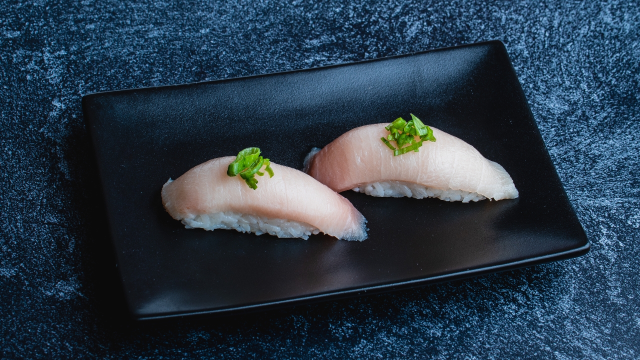 Order Yellowtail Sushi food online from Bento & Noodles store, Chula Vista on bringmethat.com