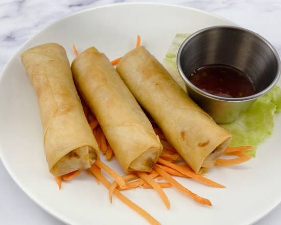 Order Crispy Chicken Spring Rolls (30 Pieces Tray) food online from Thai Curry store, Arlington on bringmethat.com