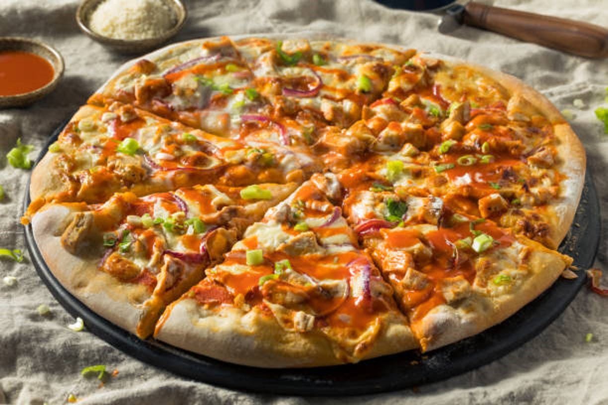 Order Buffalo Chicken Pizza - Small 12" (8 Slices) food online from Romano Pizza store, Chicopee on bringmethat.com