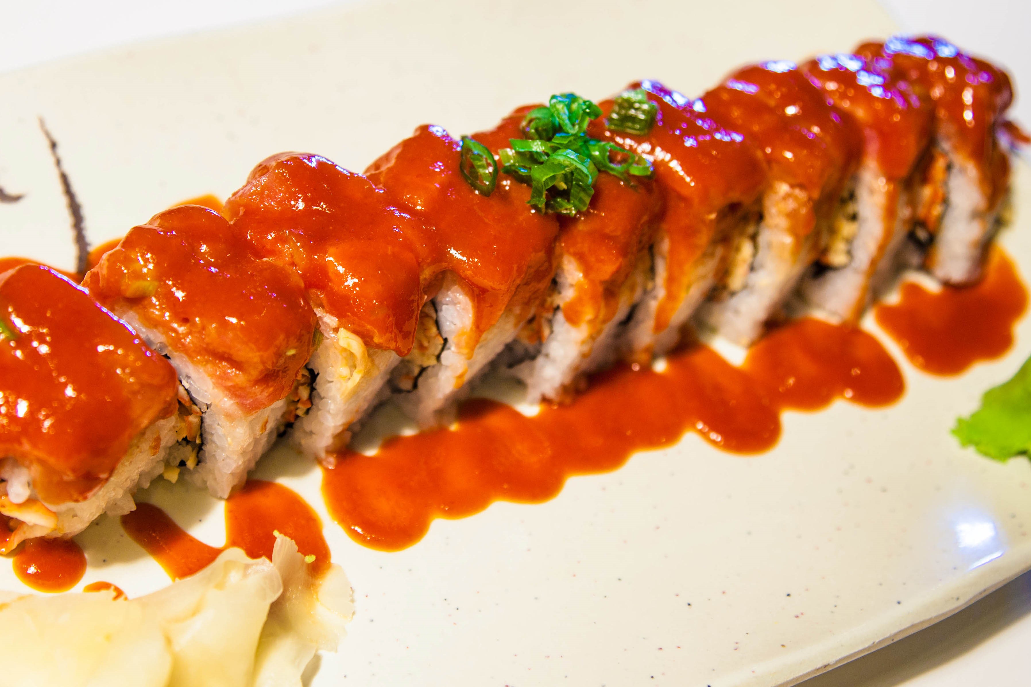 Order Spicy Tuna Roll food online from Shirasoni Japanese Restaurant store, Alameda on bringmethat.com