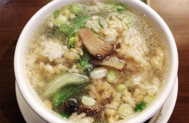 Order Sizzling Rice Soup food online from Wang Tcheng store, Anaheim on bringmethat.com