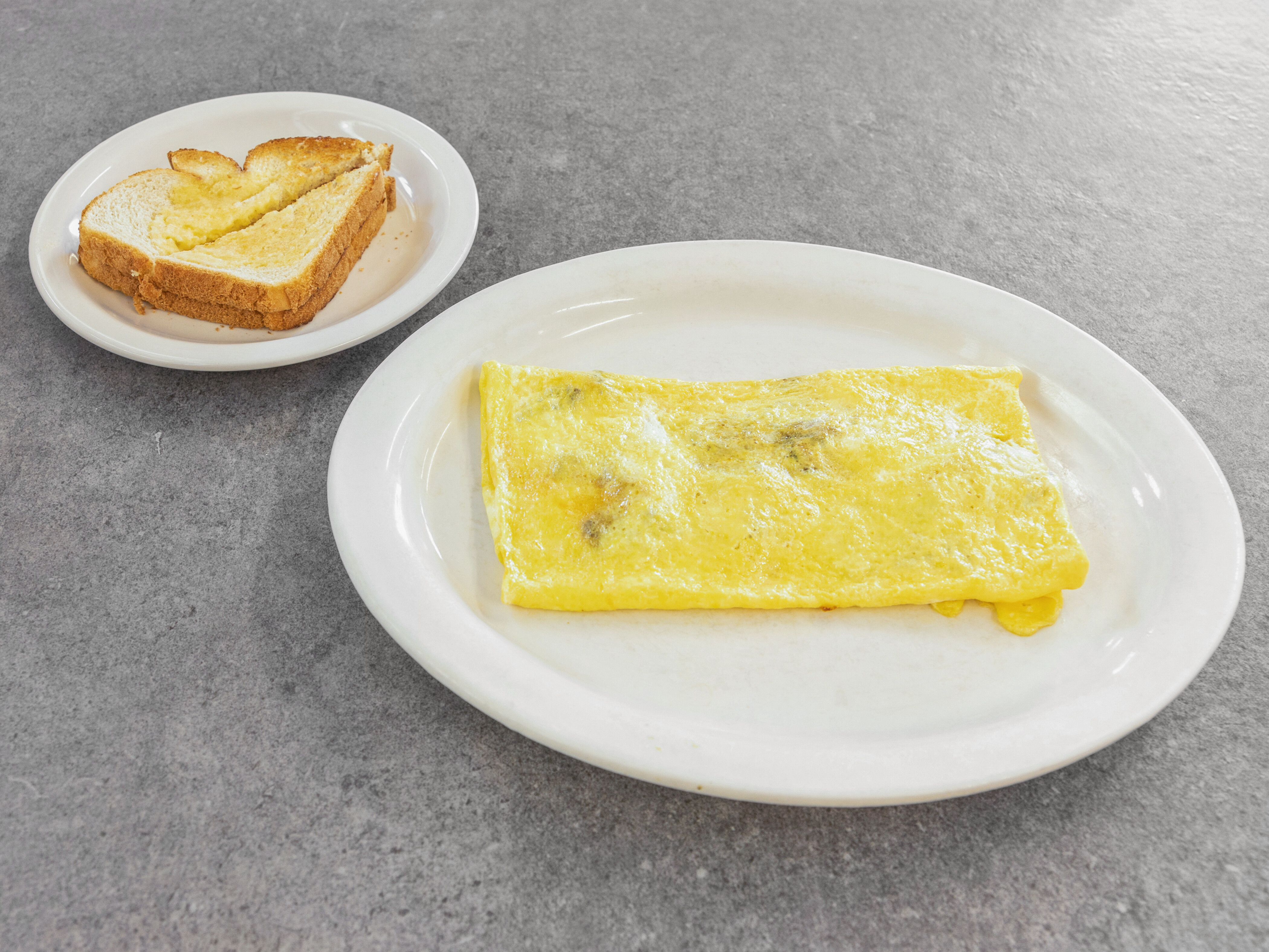 Order 3 Egg Omelet food online from Lisa's 5th Street Diner store, Bowling Green on bringmethat.com