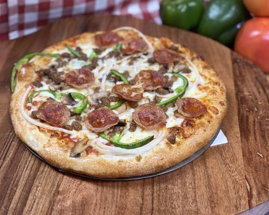Order Supreme Pizza food online from Manny & Olgas store, Washington on bringmethat.com