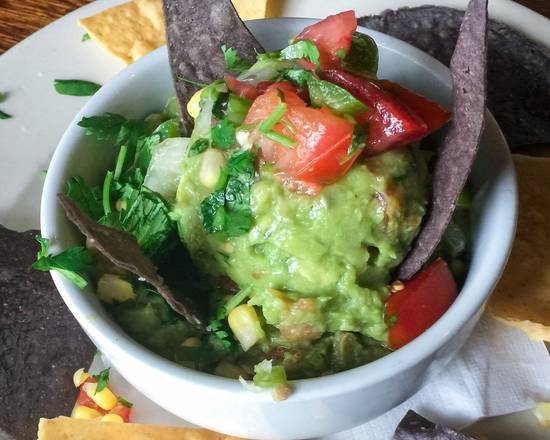 Order Fresh Homemade Guacamole & Chips food online from Agave Restaurant store, Atlanta on bringmethat.com