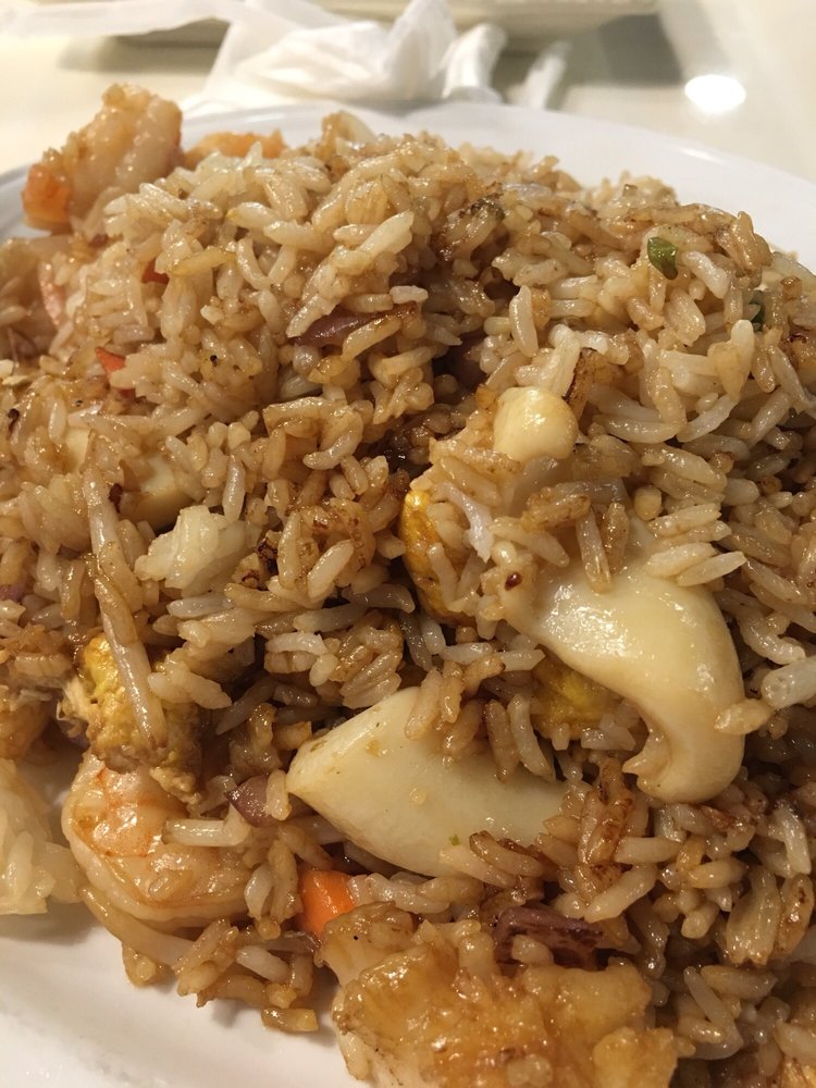 Order E6. Seafood Stir Fried Rice海鲜炒饭    food online from Jiang Nan Noodle House store, Farmington Hills on bringmethat.com