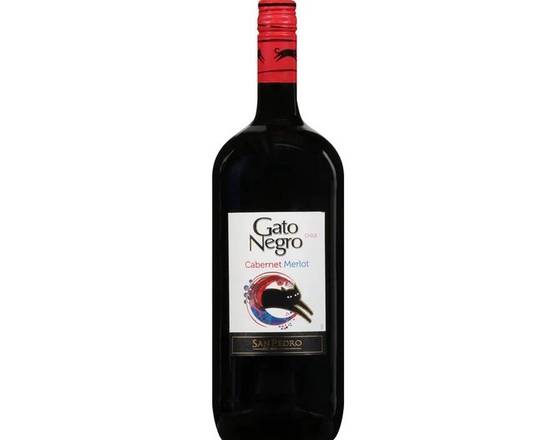 Order Gato Negro, Cabernet Sauvignon Merlot Valle Central · 1.5 L food online from House Of Wine store, New Rochelle on bringmethat.com