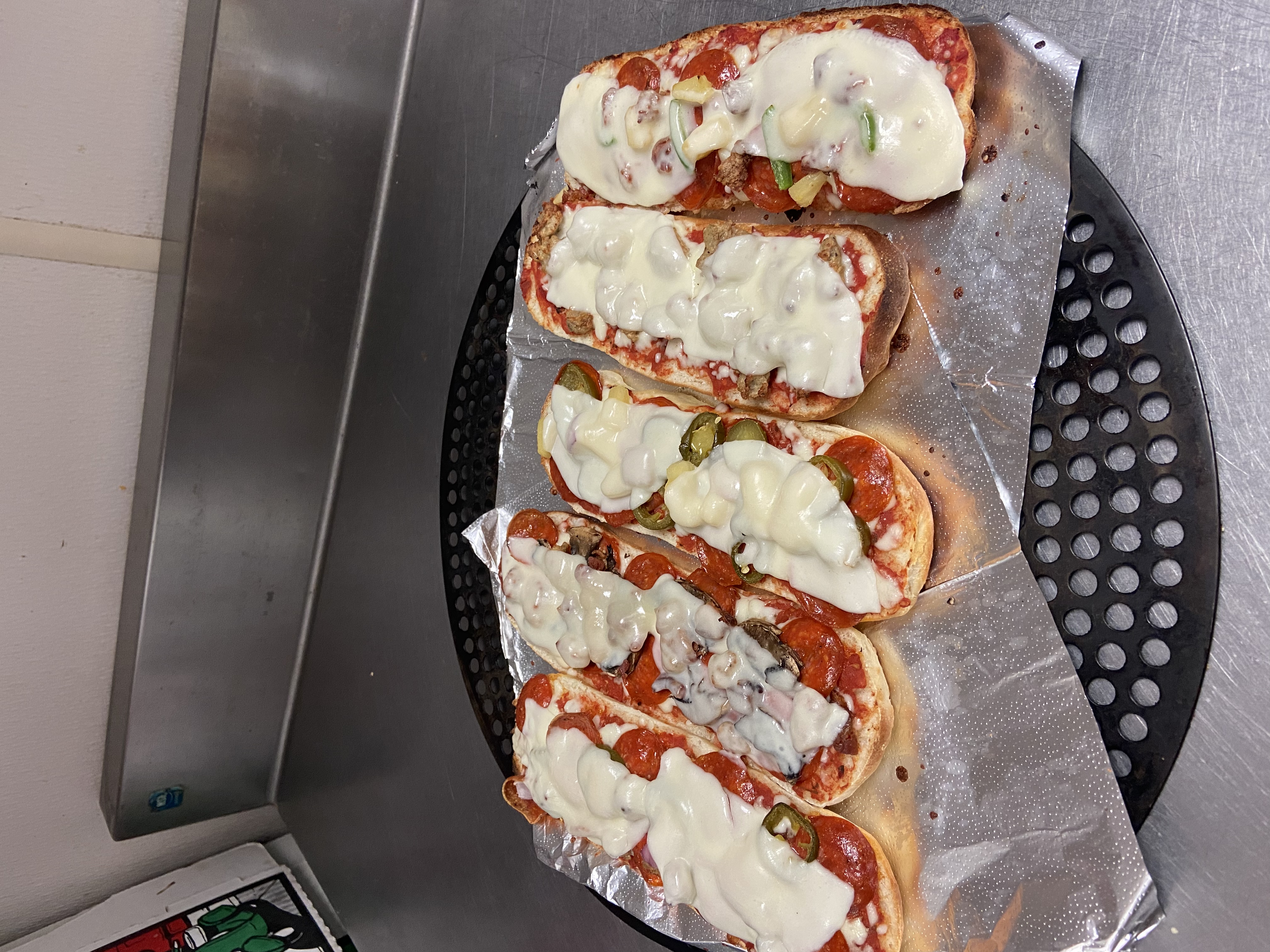 Order Pizza bread  food online from Papa G's Pizza, Pasta Cafe store, Wildomar on bringmethat.com