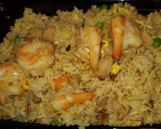 Order House Special Fried Rice 招牌炒饭 food online from Canton Phoenix store, Tigard on bringmethat.com