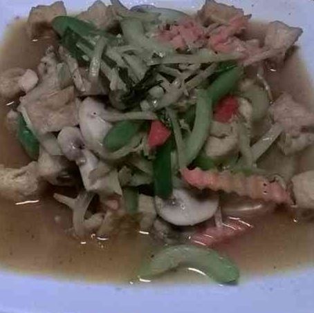 Order Pad King Sod (Ginger Stir Fry) food online from Thai Lily Cafe store, Houston on bringmethat.com