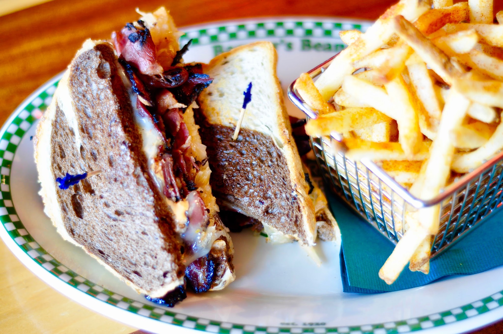 Order Barney’s Pastrami Reuben Sandwich food online from Barney Beanery store, Los Angeles on bringmethat.com