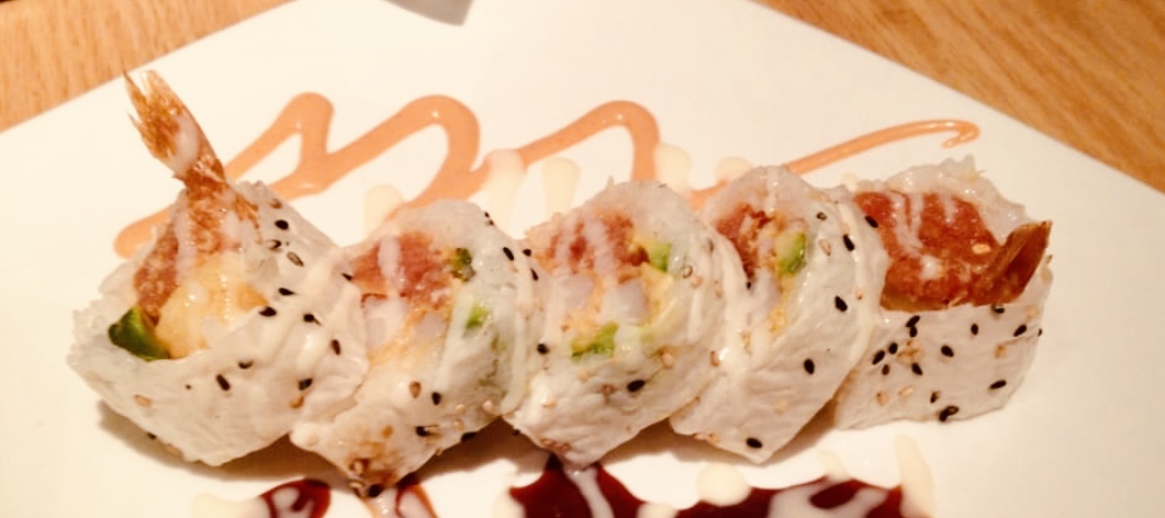 Order Spicy Tuna Crunch Roll food online from Sakana Japanese Sushi & Grill store, La Canada Flintridge on bringmethat.com