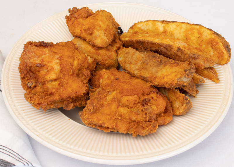 Order White Chicken Dinner - 2 Pieces & 6 Jojos food online from Emidio & Sons store, Akron on bringmethat.com