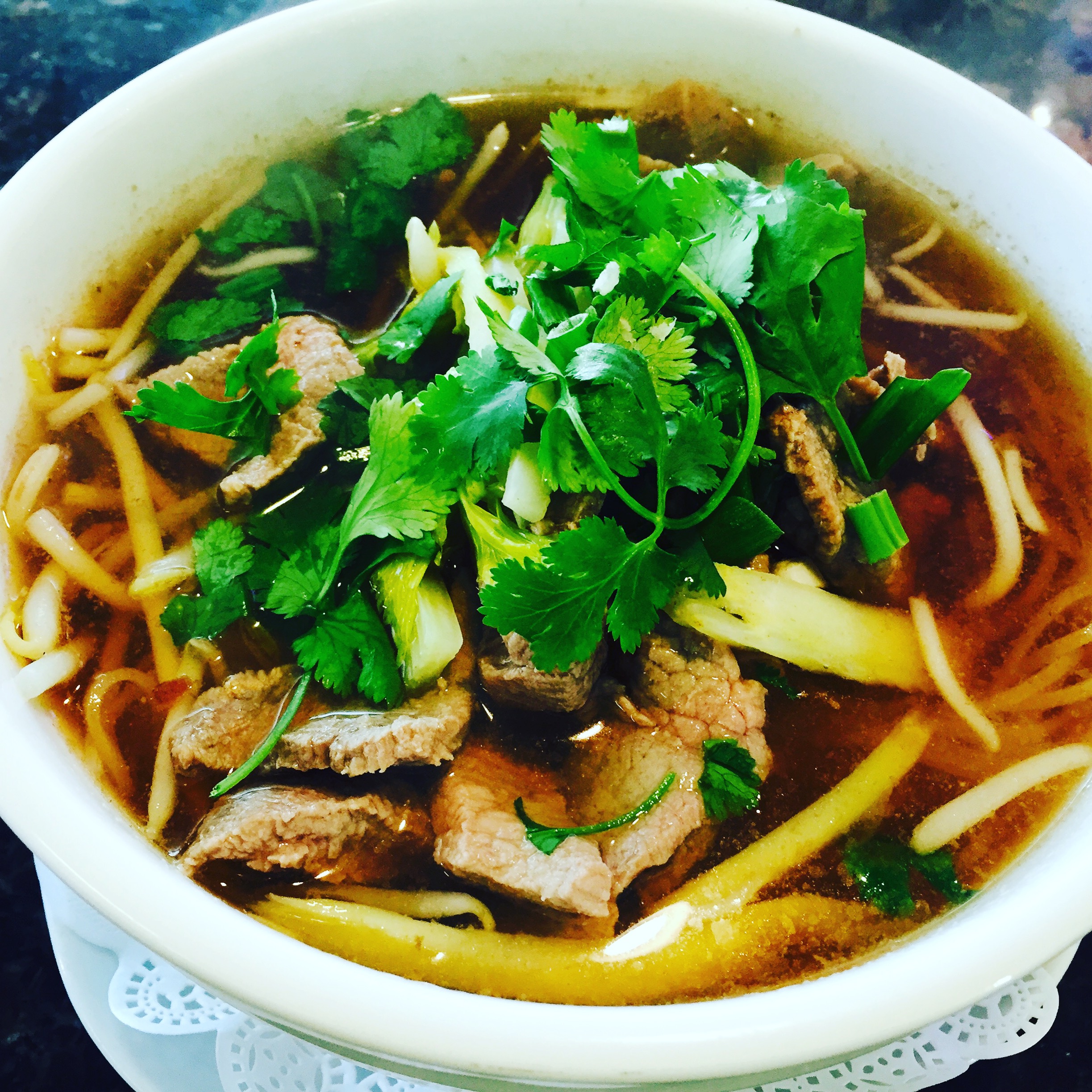 Order 17. House Noodle Soup food online from Chada Thai Cuisine store, Sacramento on bringmethat.com