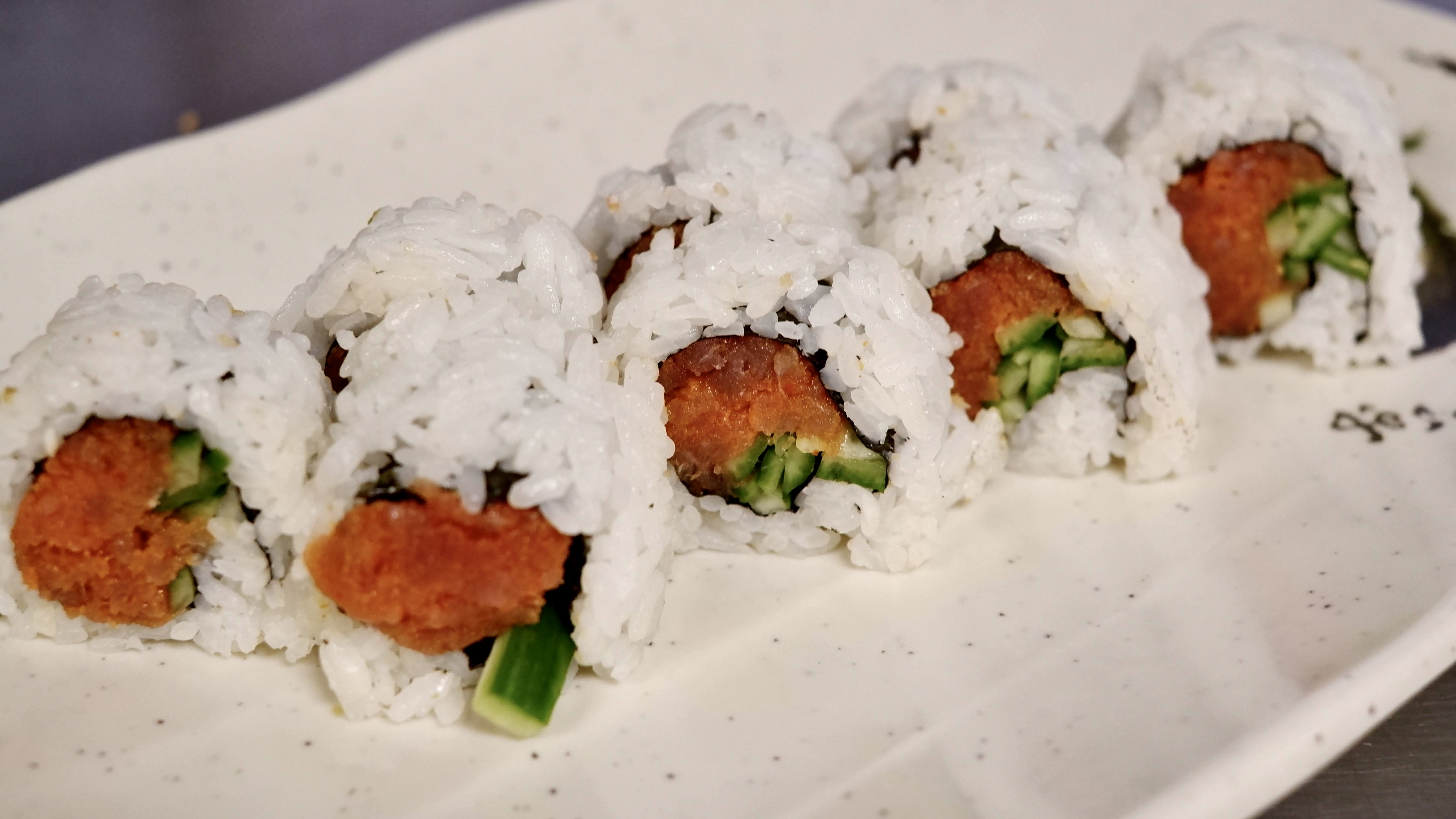 Order Spicy Tuna Roll food online from Shomi store, Stockton on bringmethat.com