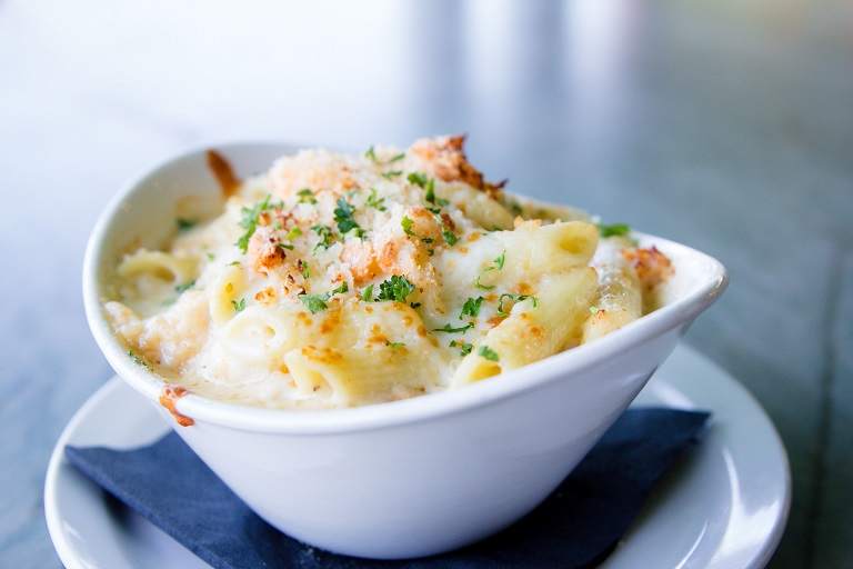 Order Lobster Mac and Cheese food online from Leucadia Pizzeria store, Encinitas on bringmethat.com