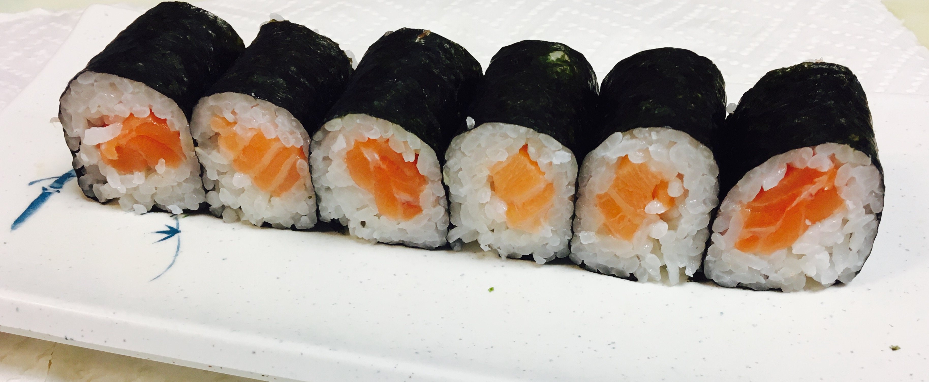 Order Salmon Roll food online from Asakuma Sushi Delivery-Marina Del Rey store, Los Angeles on bringmethat.com
