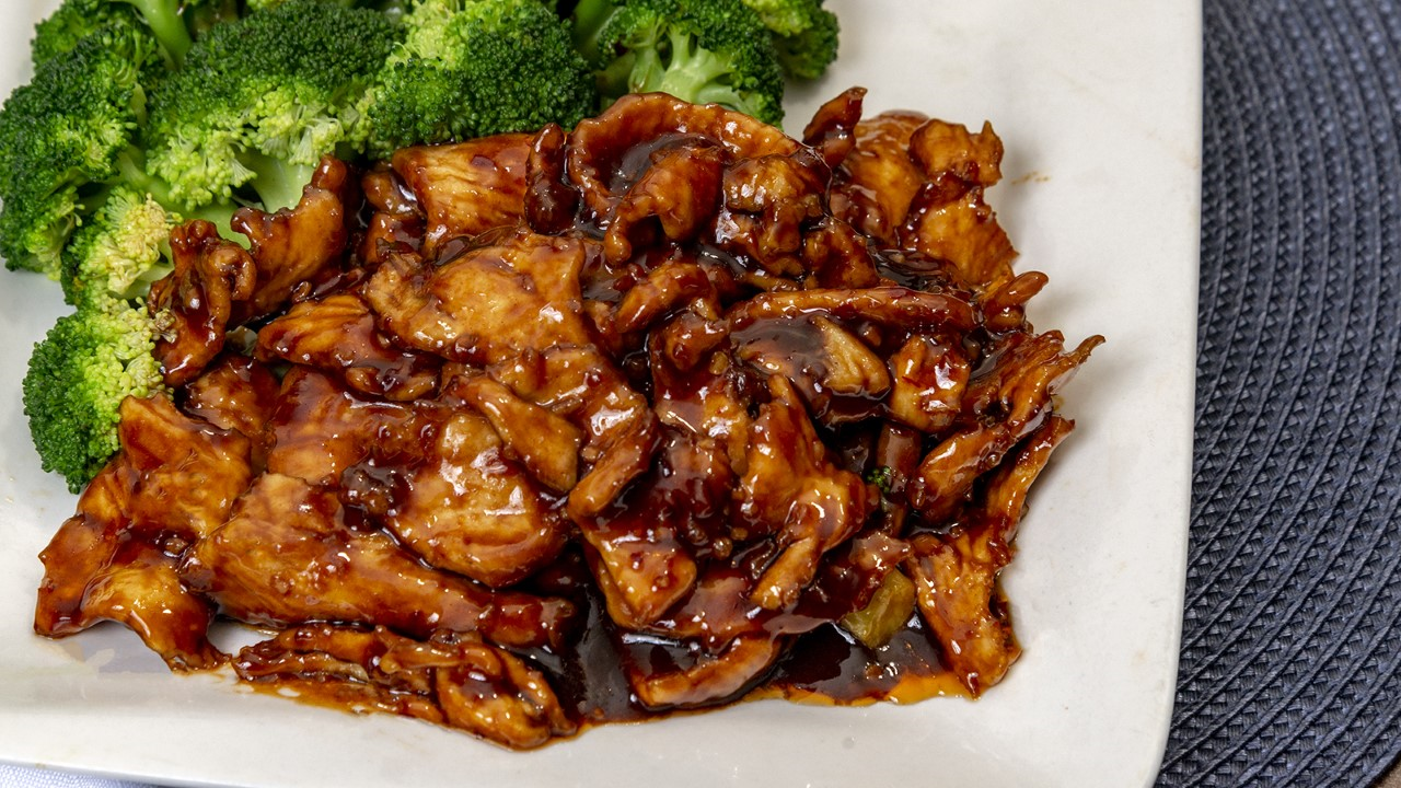 Order Phoenix Chicken food online from Hunan Taste store, Springfield on bringmethat.com