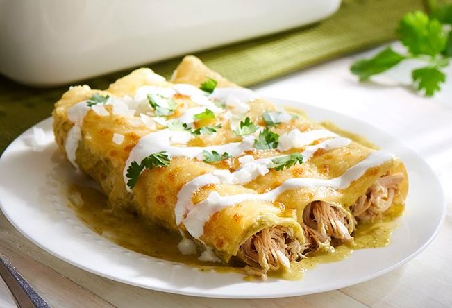 Order ENCHILADAS WITH MEAT - ENCHILADAS CON CARNE food online from Kirk Tacos Fusion store, Brooklyn on bringmethat.com