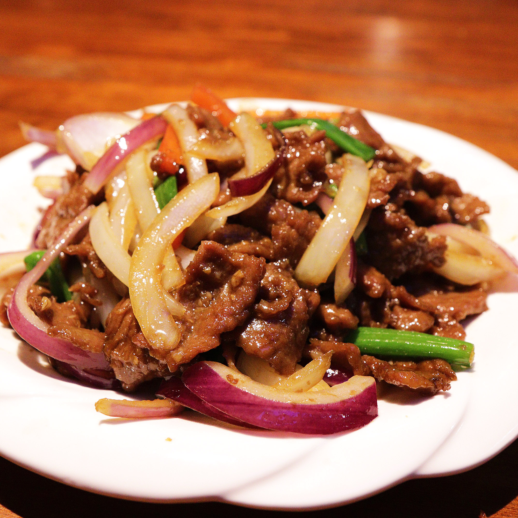 Order Mongolian Beef food online from Cafe Wang store, La Verne on bringmethat.com