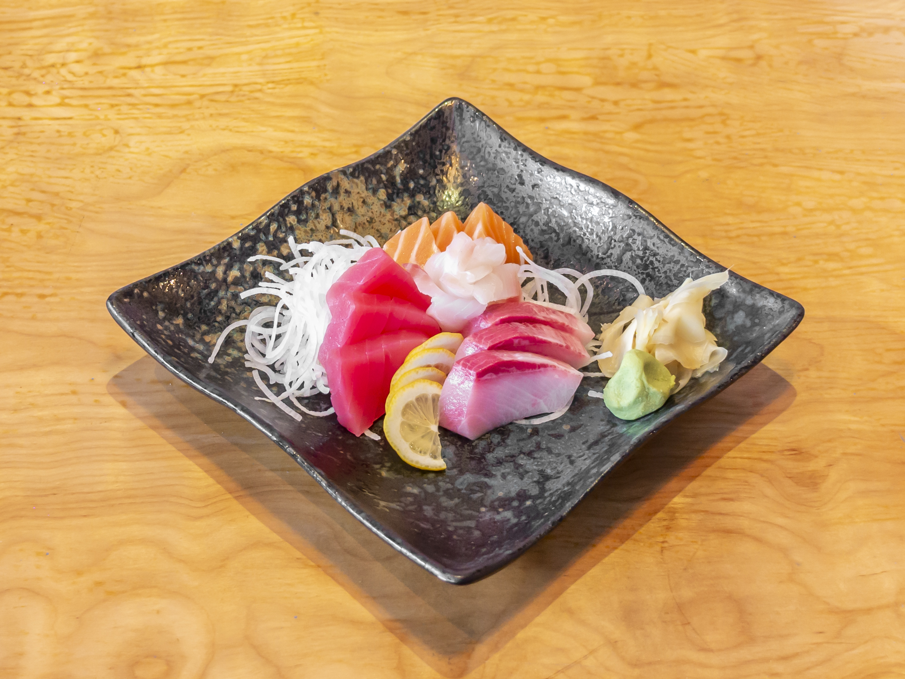 Order 2. Assorted Sashimi Combo food online from Mikado Bistro store, Brentwood on bringmethat.com