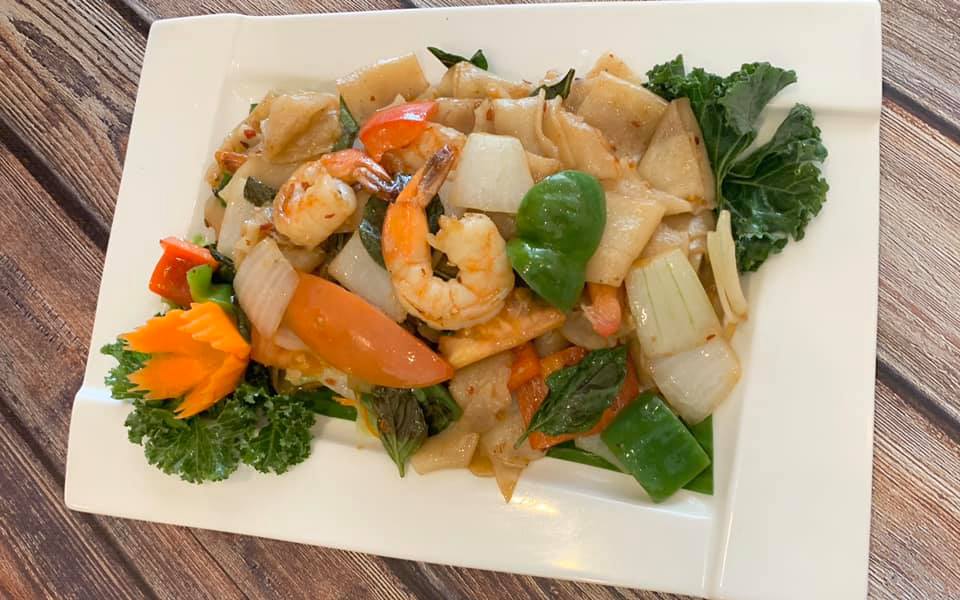 Order Pad Kee Mao food online from Iyara Thai Cuisine store, Houston on bringmethat.com