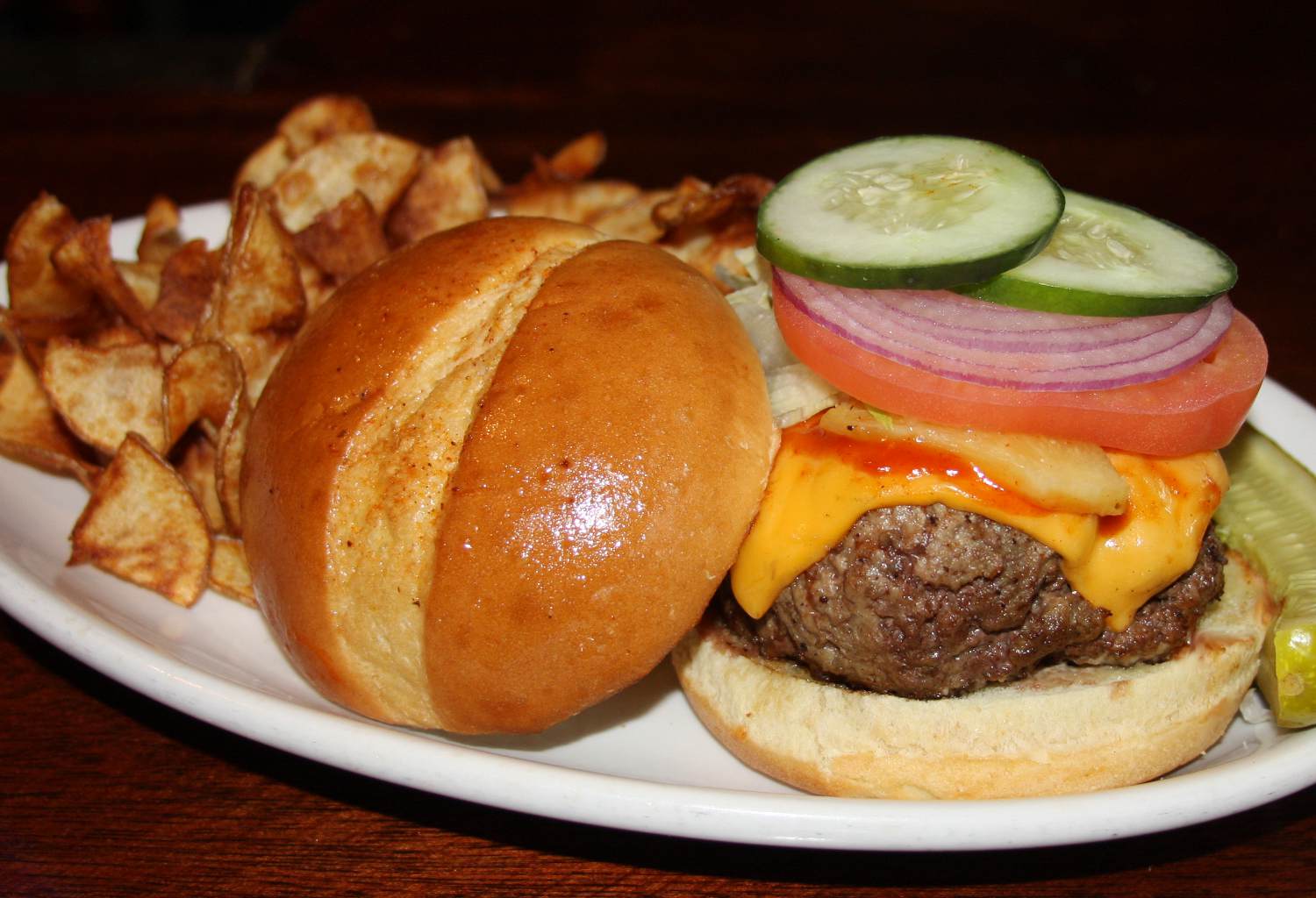 Order Hawaiian Burger food online from Gordo Pub & Grill store, Cincinnati on bringmethat.com