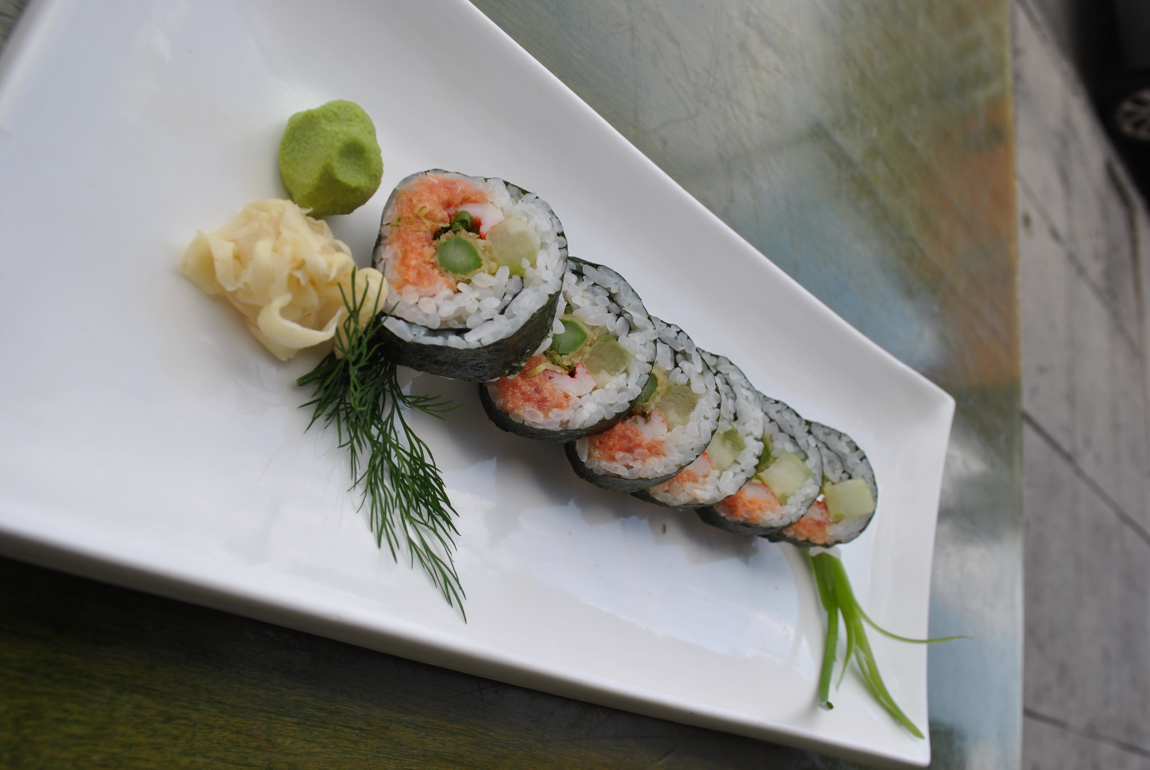 Order Vine St. Roll food online from Kooma Sushi store, Columbus on bringmethat.com