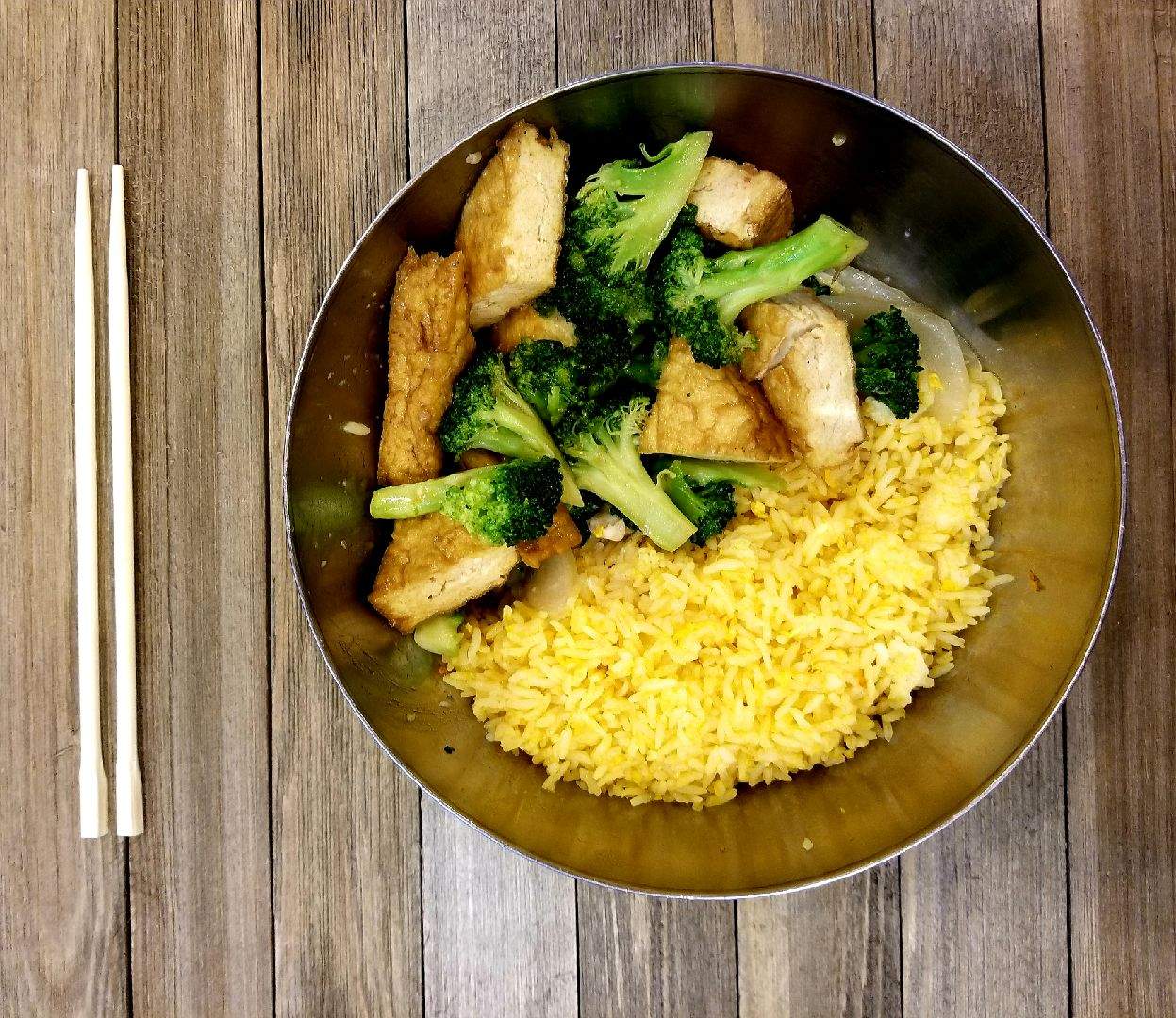 Order Tofu and Veggie Combo food online from 2 Asian Brothers store, Chicago on bringmethat.com