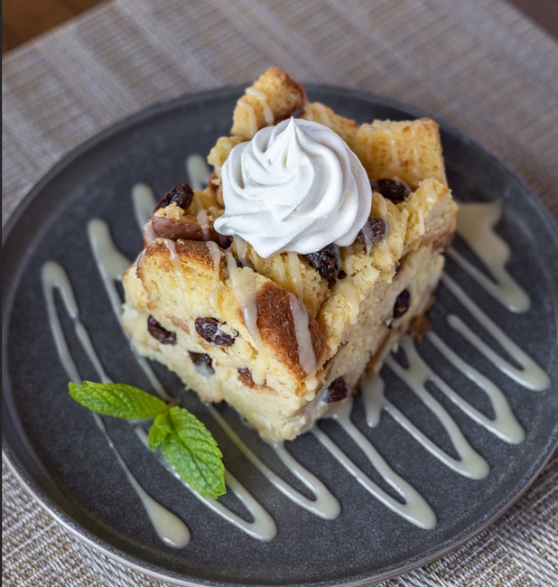 Order Bread Pudding food online from Mimis Cafe store, Antioch on bringmethat.com