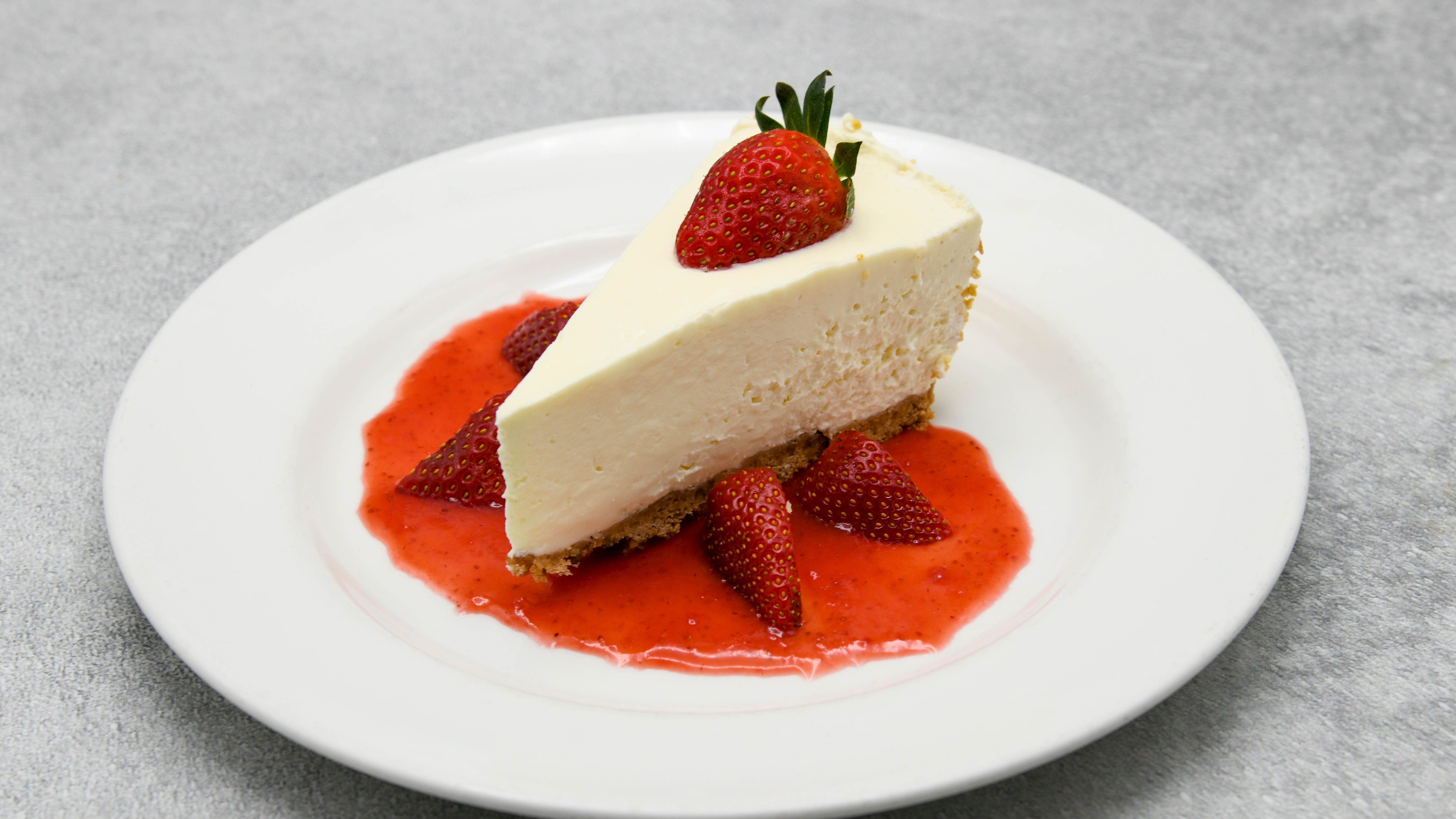 Order Cheesecake food online from Del Frisco's store, Houston on bringmethat.com