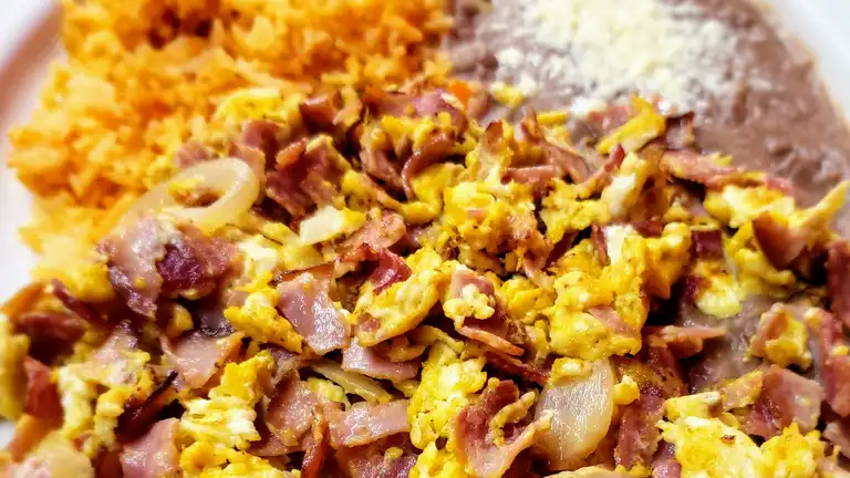 Order Huevos Con Jamon Combo food online from Luna Mexican Rotiserrie store, Louisville on bringmethat.com