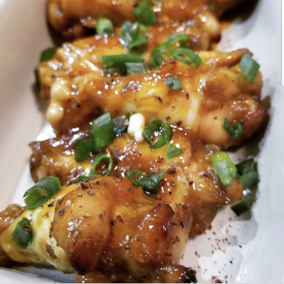 Order Mango Habanero Wings food online from Milano Pizza store, Tracy on bringmethat.com
