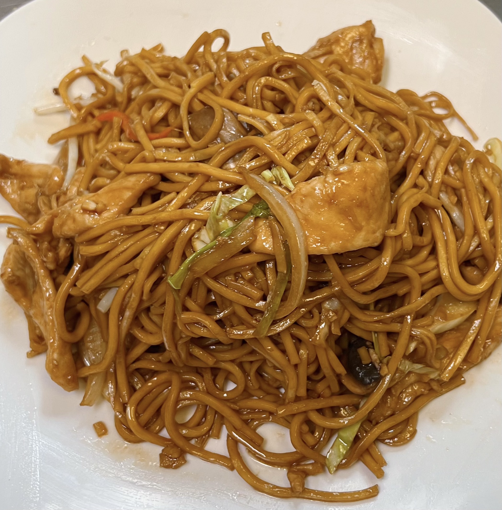 Order Chicken Lo Mein food online from Hunan Express store, Ballwin on bringmethat.com