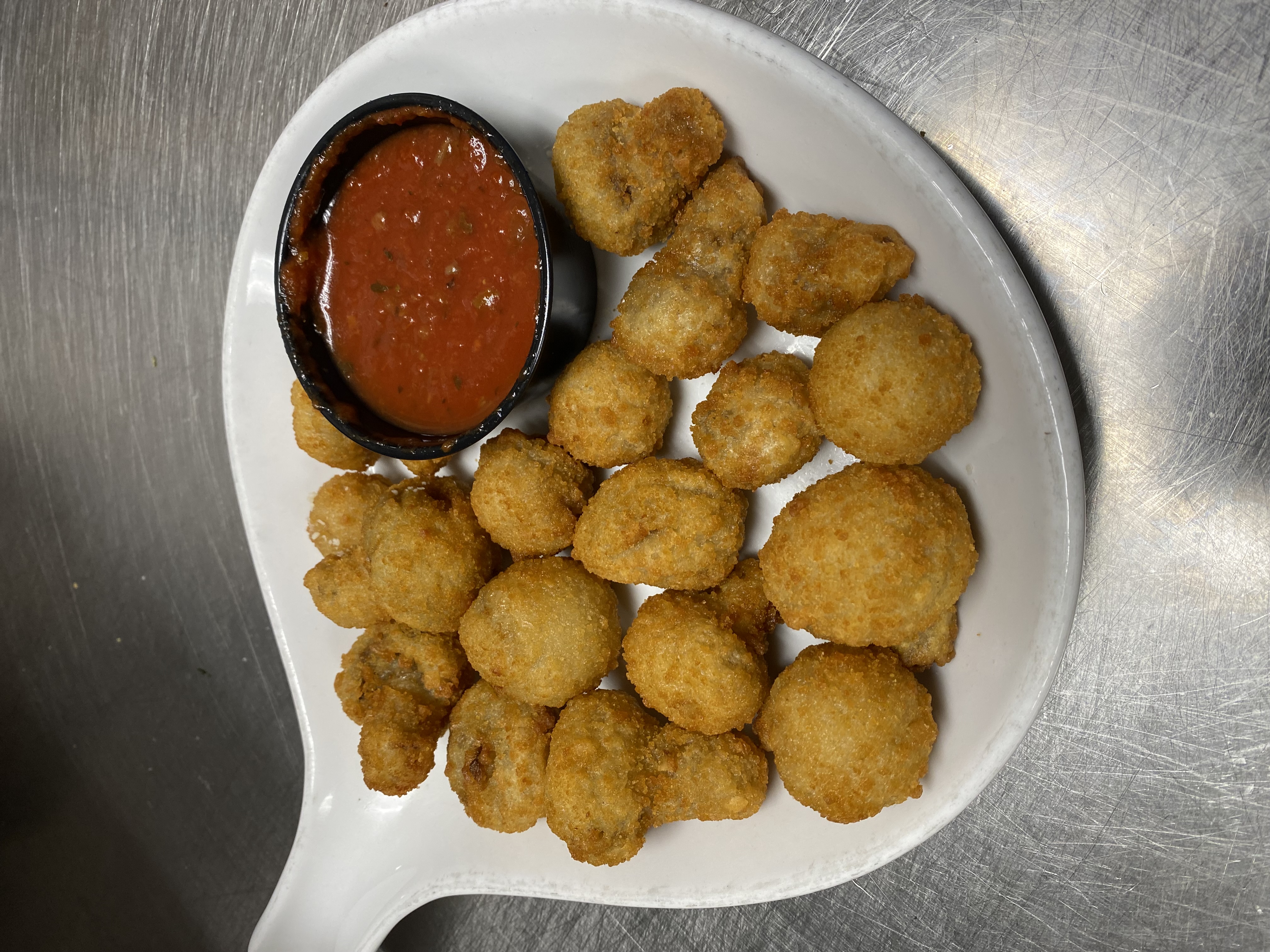 Order Breaded Mushrooms  food online from Beggars Pizza store, Chicago on bringmethat.com