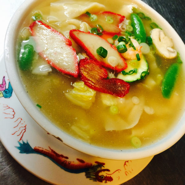 Order Wor Wonton Soup food online from Ming's Palace Restaurant store, Soquel on bringmethat.com