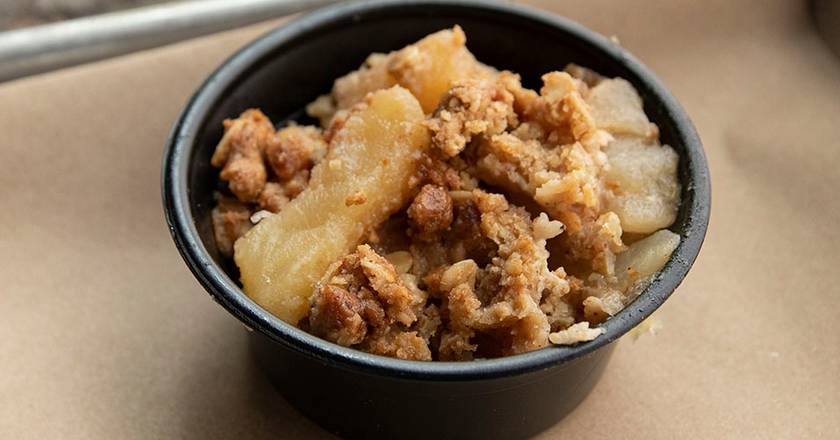 Order Apple Crisp food online from Bear Smokehouse store, New Haven on bringmethat.com