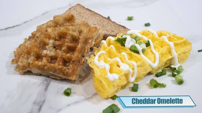 Order Cheddar Omelette food online from Penelope's Coffee and Tea store, Foster City on bringmethat.com