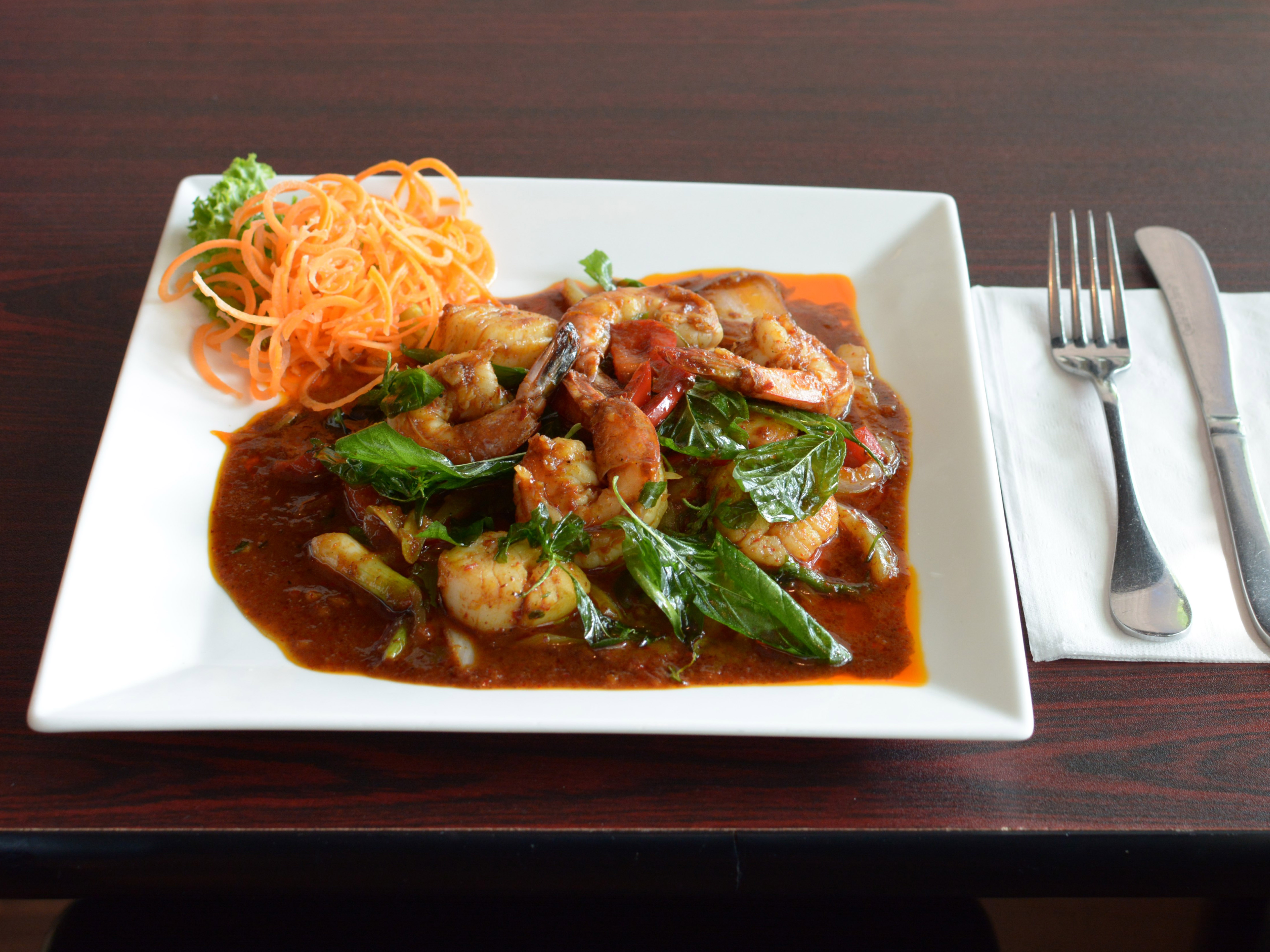 Order Lucky Thai Seafood food online from Lucky Thai store, Falls Church on bringmethat.com