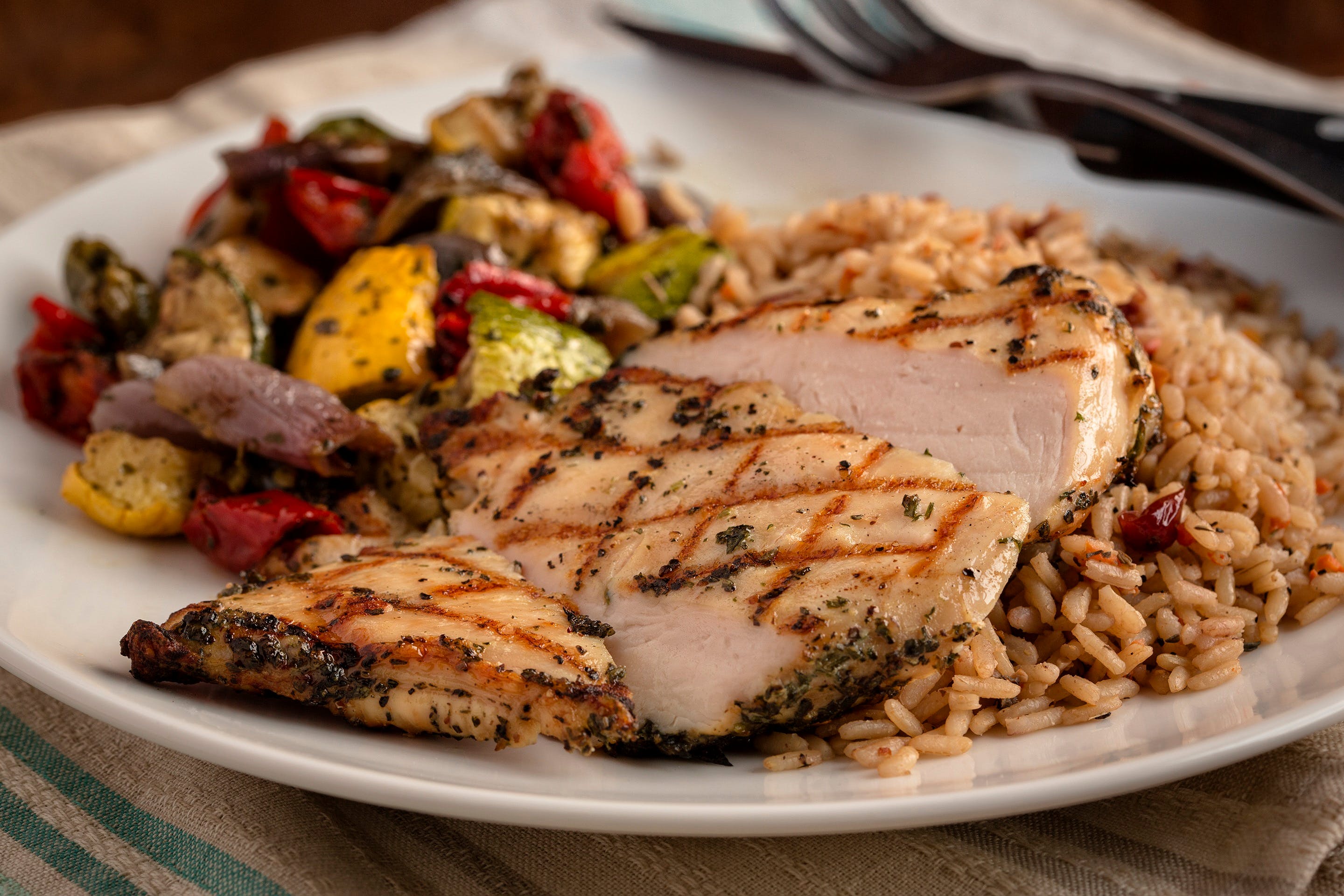 Order Herb-Rubbed Chicken - Entree food online from Uno Pizzeria & Grill store, Birch Run on bringmethat.com