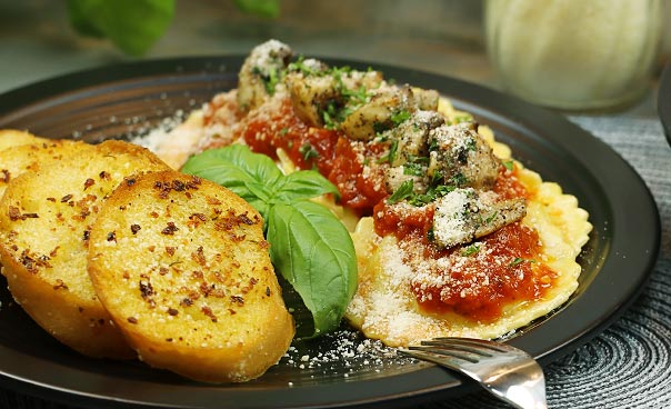 Order Cheese Ravioli food online from Sicily Pizza & Pasta - Stafford store, Stafford on bringmethat.com