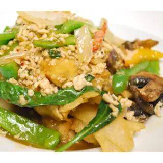 Order Drunken Noodle food online from Taste of Thai store, Hoffman Estates on bringmethat.com