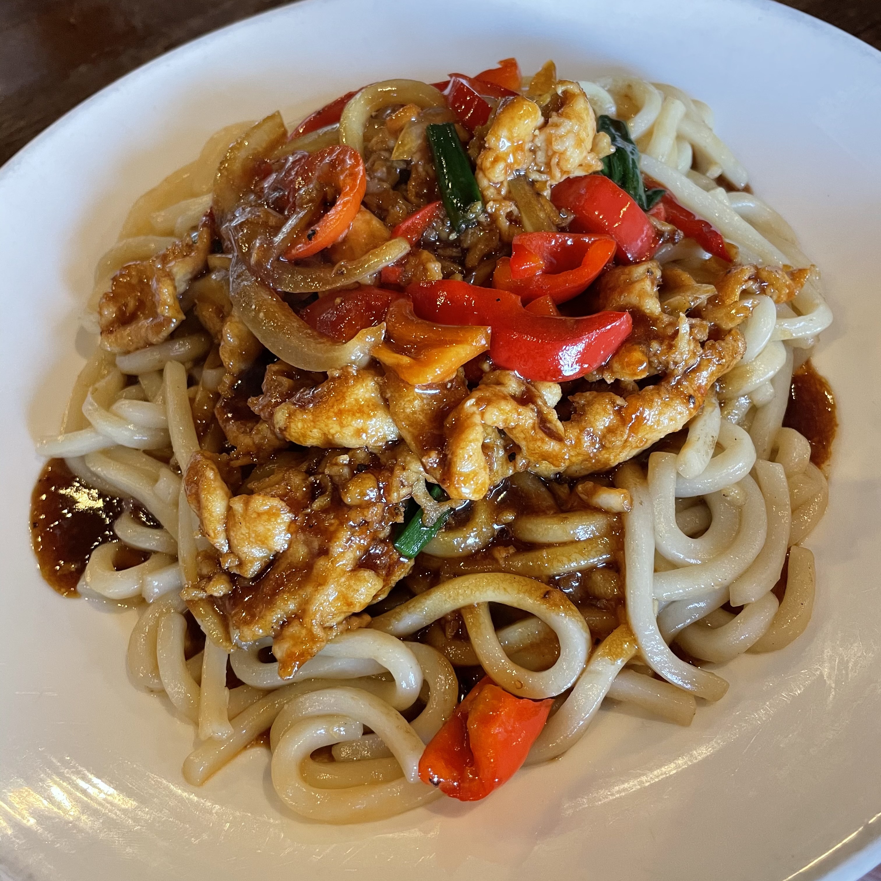 Order Black Pepper Chicken Udon food online from The Side Chick store, Irvine on bringmethat.com
