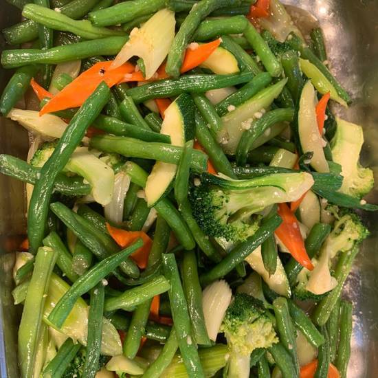 Order Sauteed String Bean food online from Lucky Wok Chinese Food store, Ontario on bringmethat.com