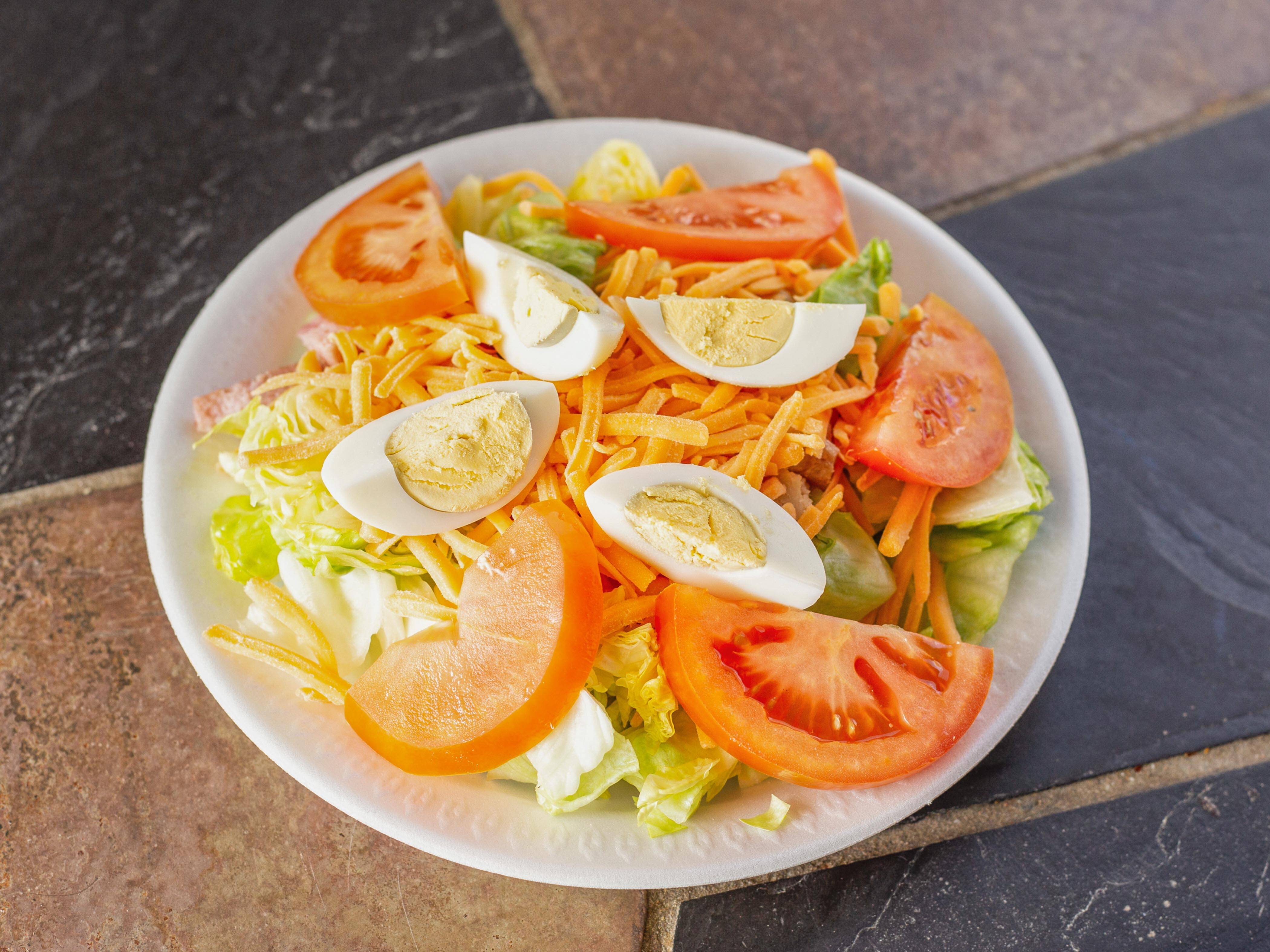 Order Chef Salad food online from Papa Saverio's Pizzeria store, Glen Ellyn on bringmethat.com