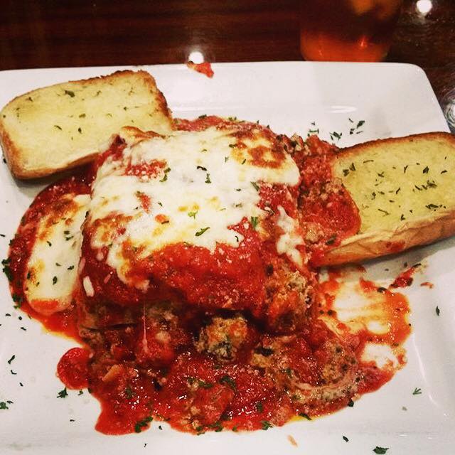 Order Lasagna food online from Rachetti Cafe & Pizzeria store, Flowery Branch on bringmethat.com